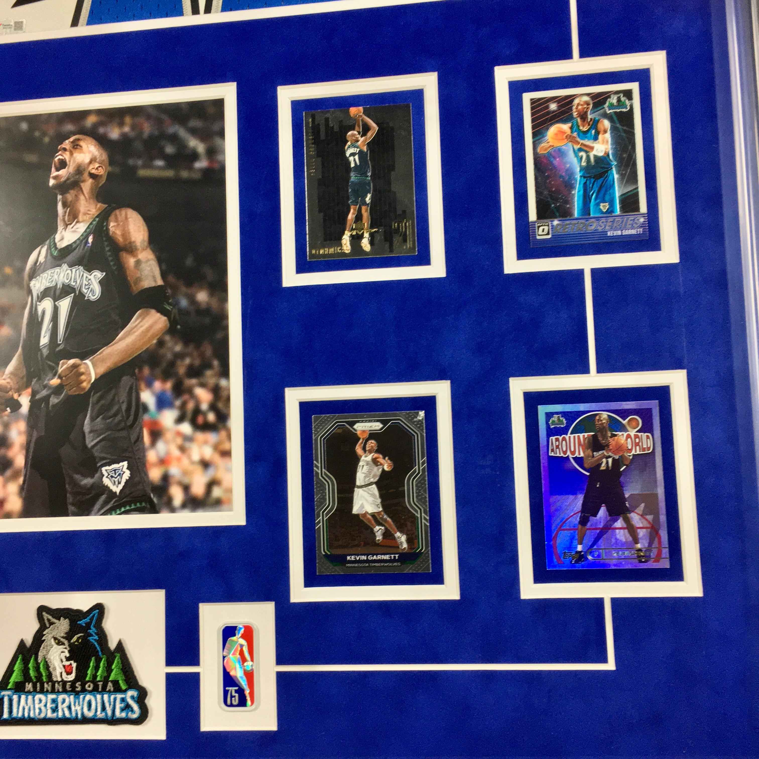Kevin Garnett Signed Jersey Framed