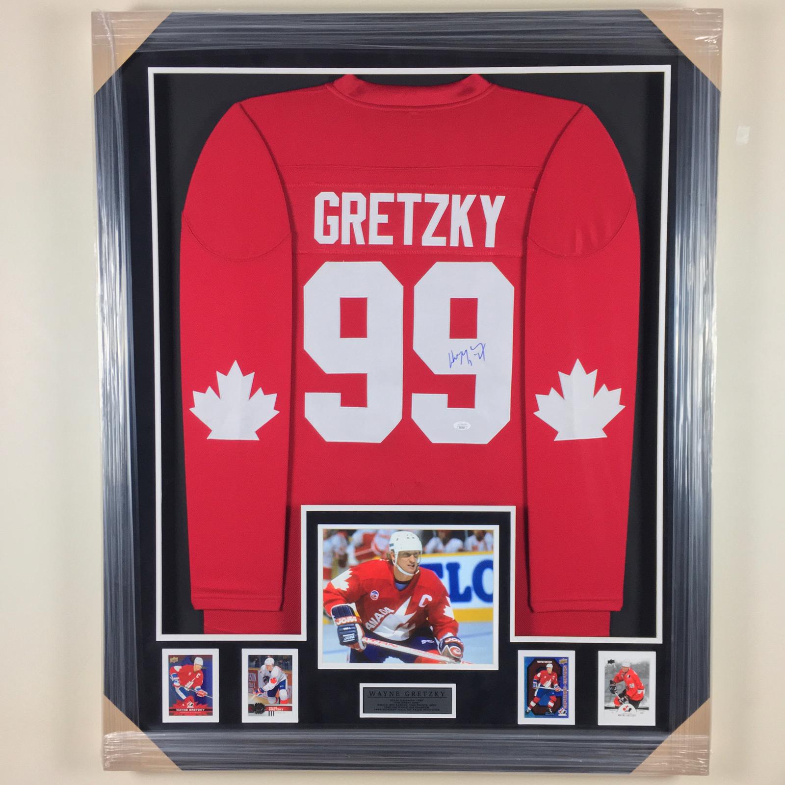 Wayne Gretzky Signed Jersey Framed
