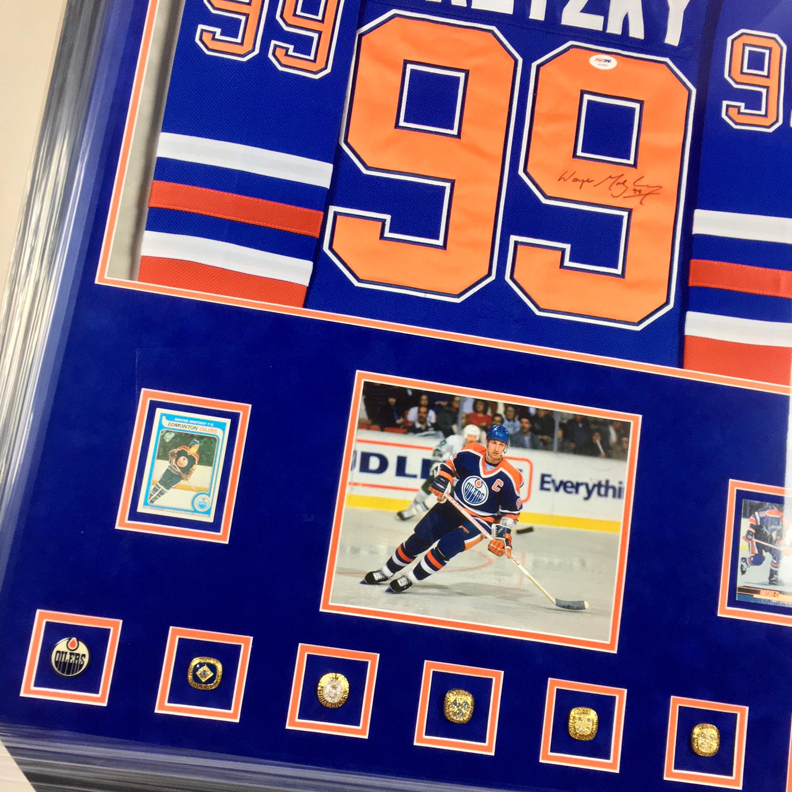 Wayne Gretzky Signed Jersey Framed
