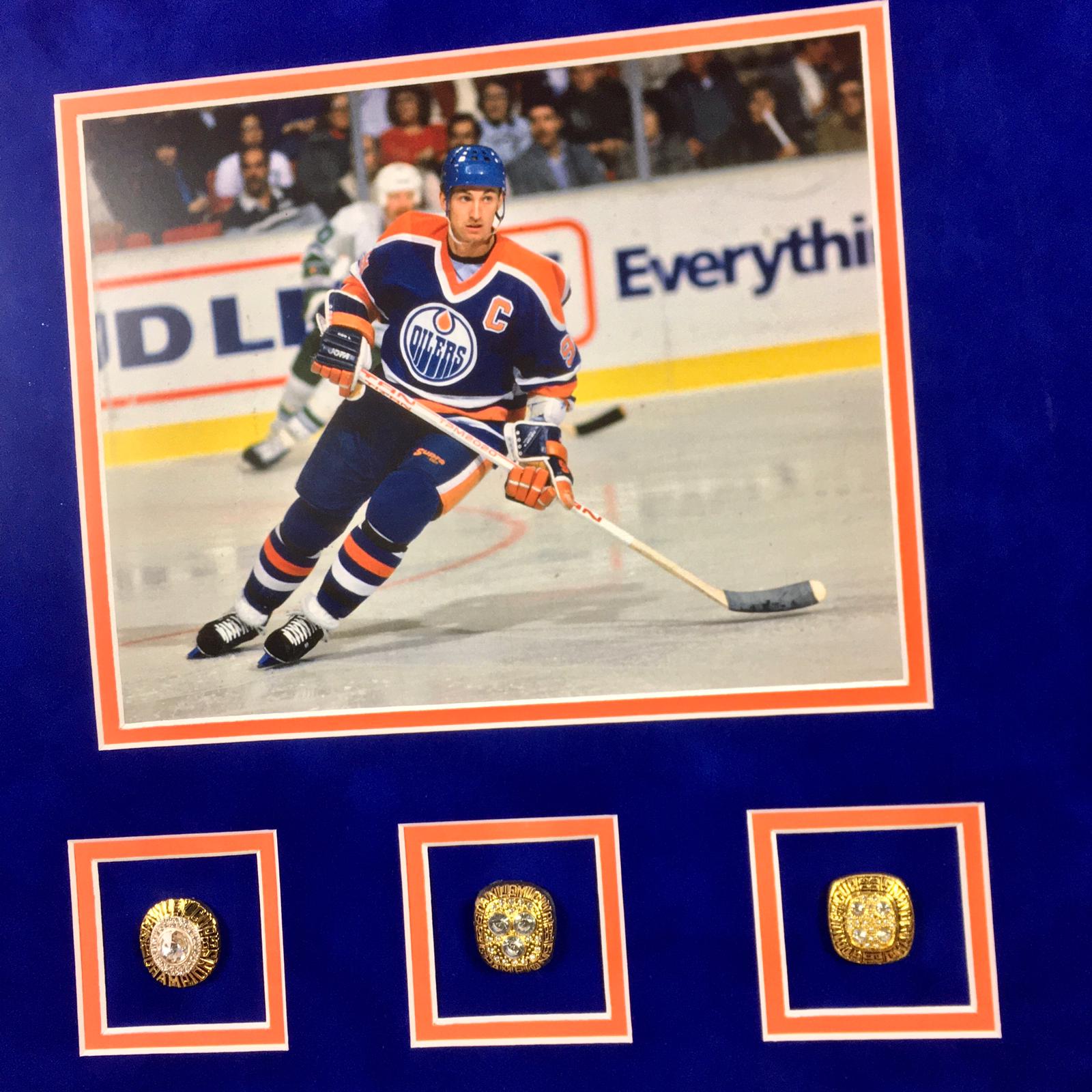 Wayne Gretzky Signed Jersey Framed