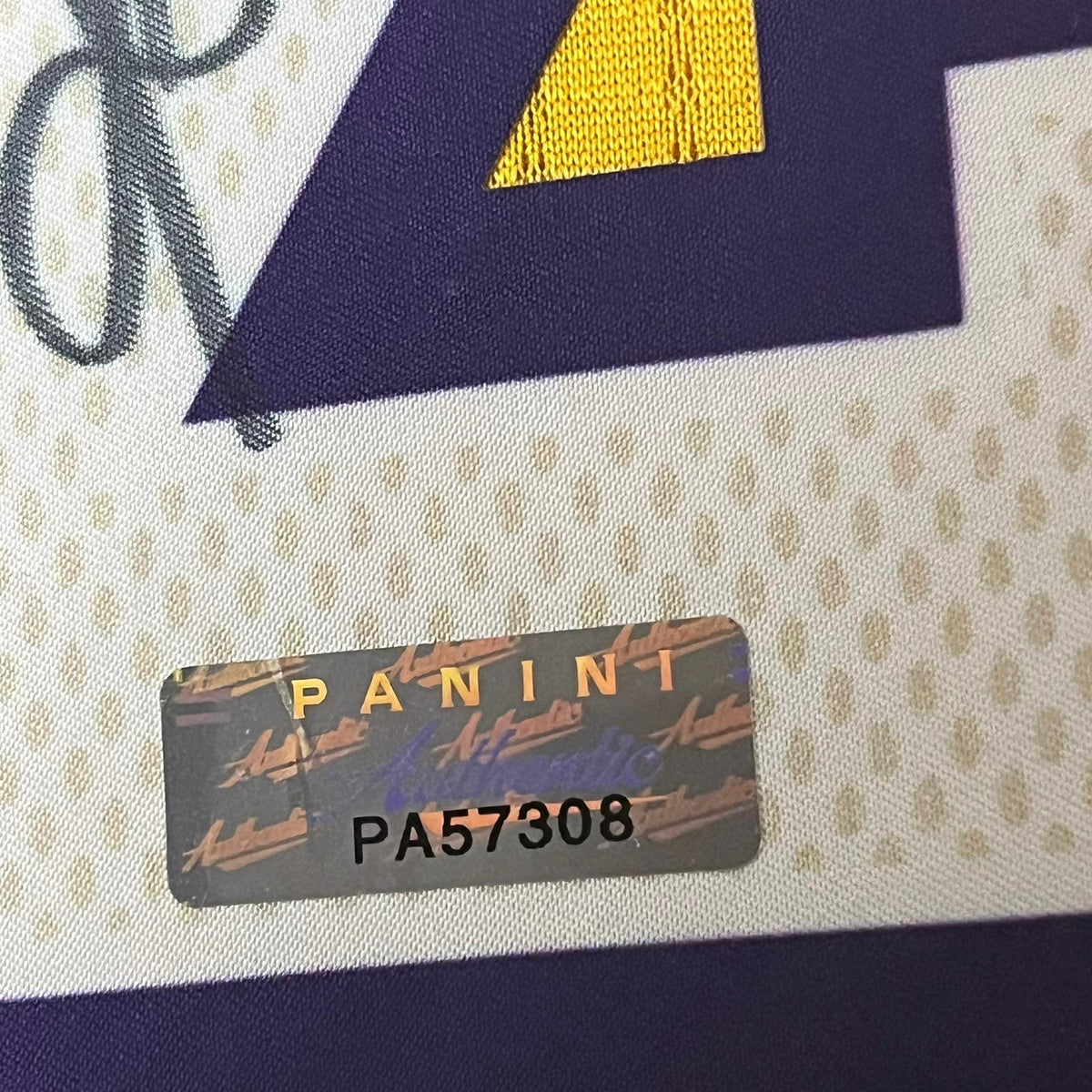 Kobe Bryant Signed Jersey Framed