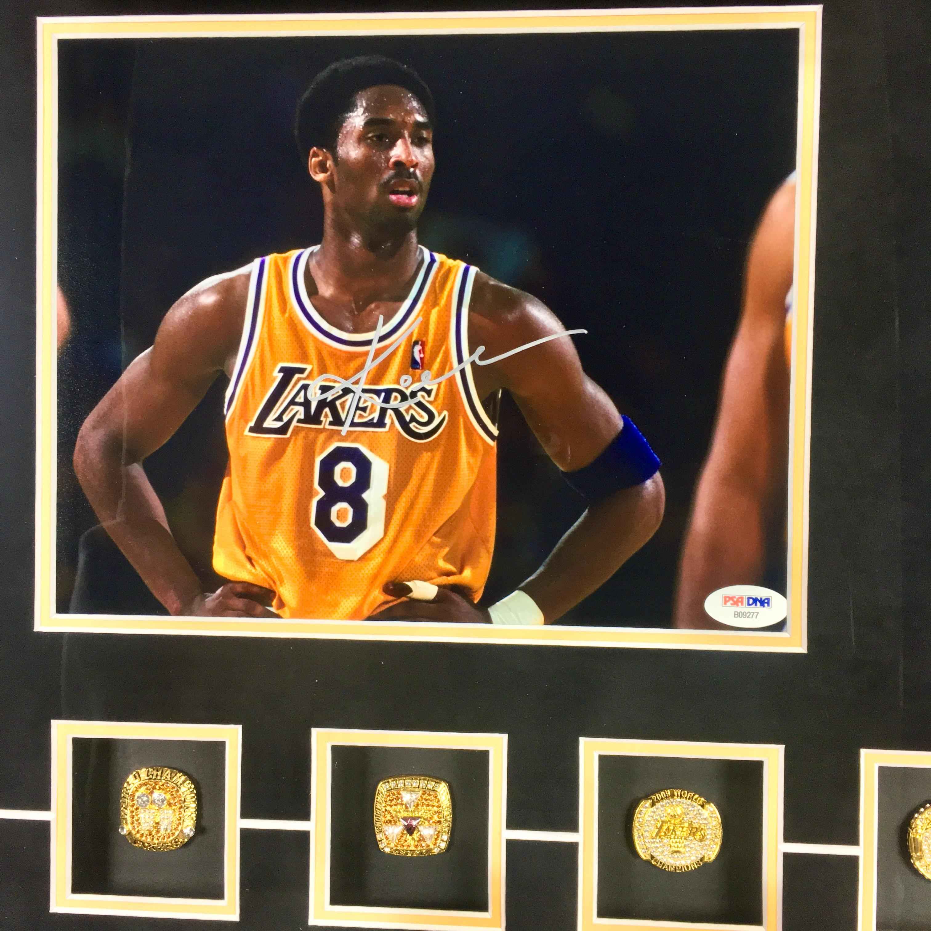 Kobe Bryant Signed Photo Framed