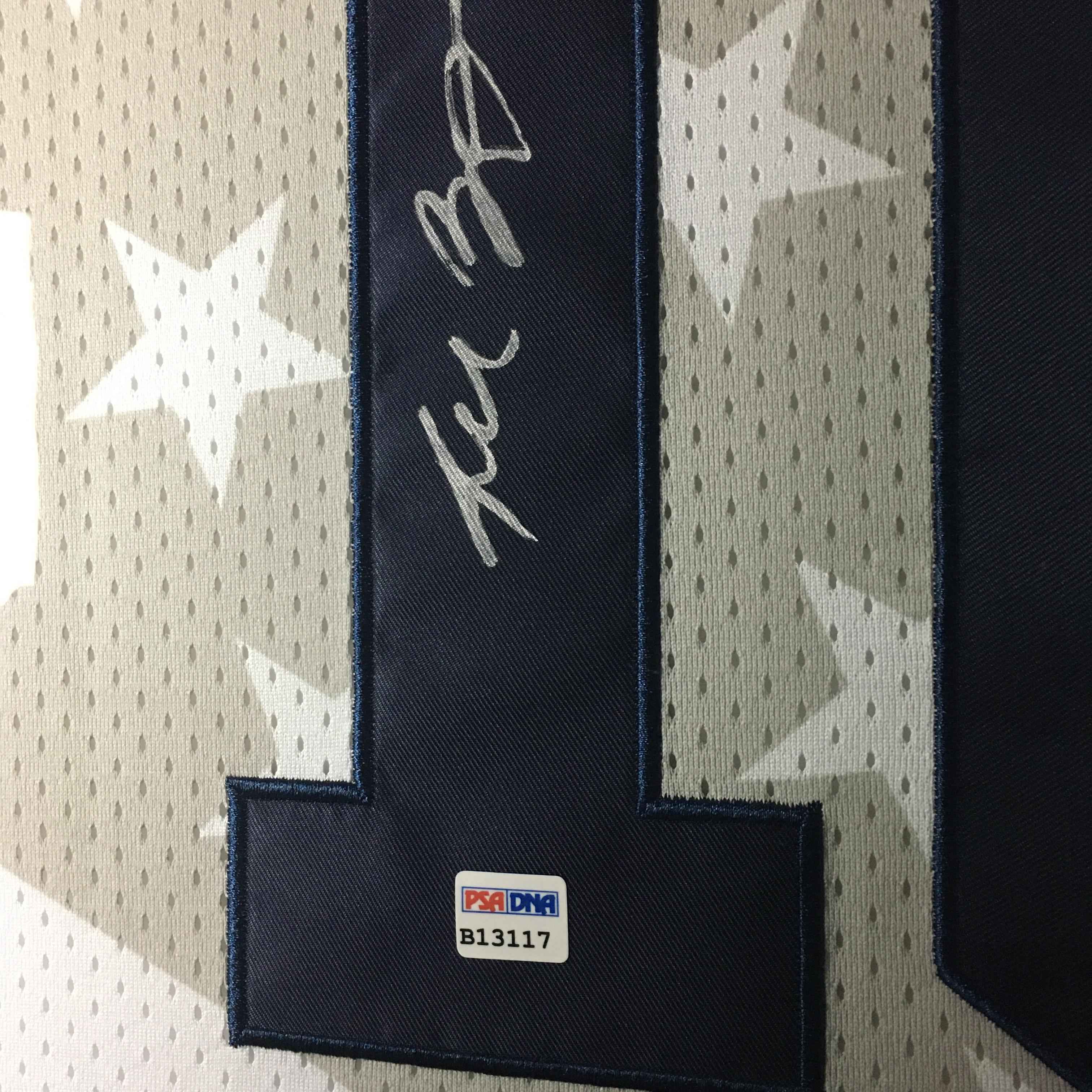 Kobe Bryant Signed Jersey Framed