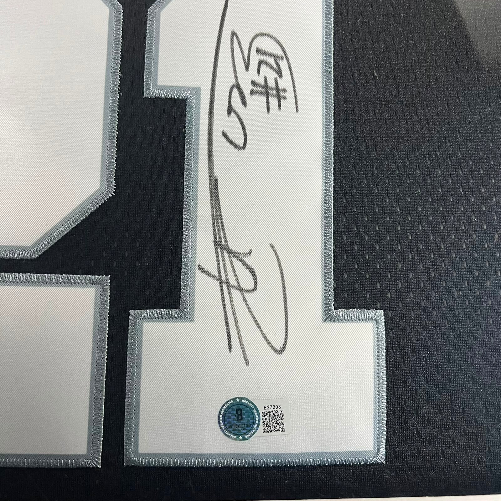 Tim Duncan Signed Jersey Framed