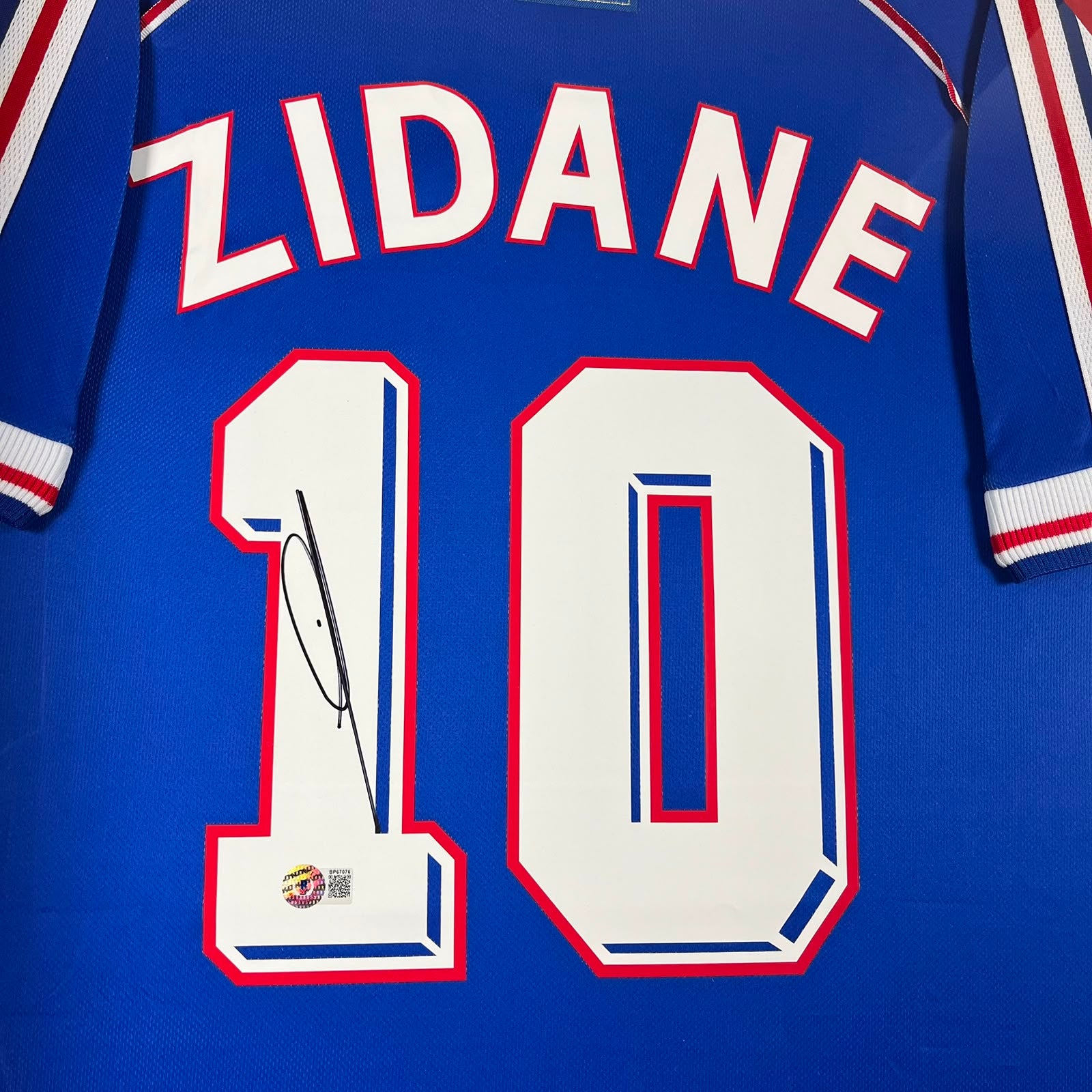 Zinedine Zidane Signed Jersey Framed