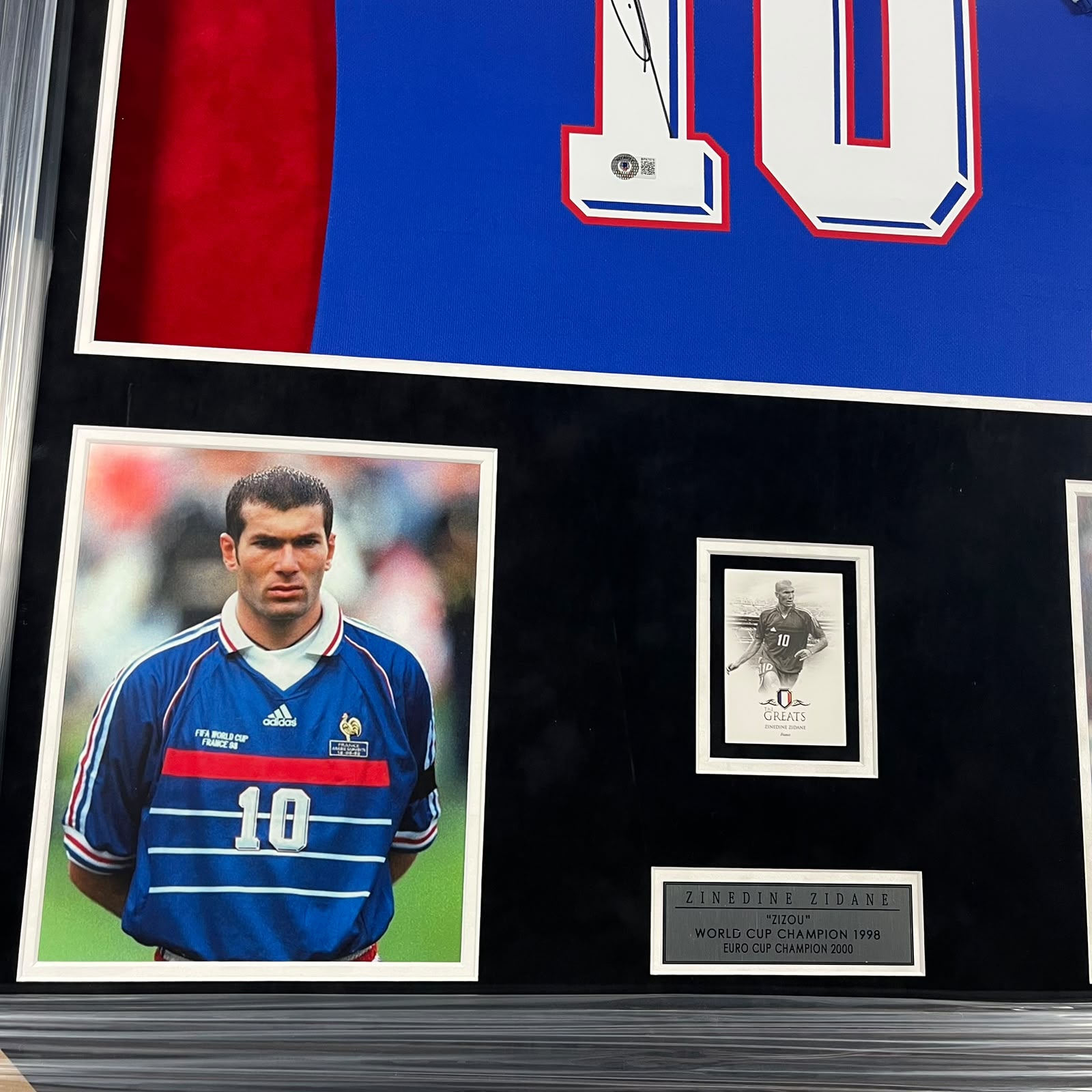 Zinedine Zidane Signed Jersey Framed