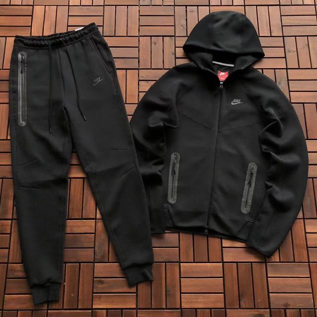 Black Nike Tech Fleece Tracksuit