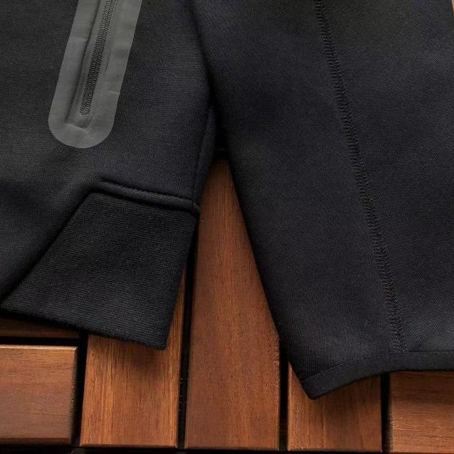 Black Nike Tech Fleece Tracksuit