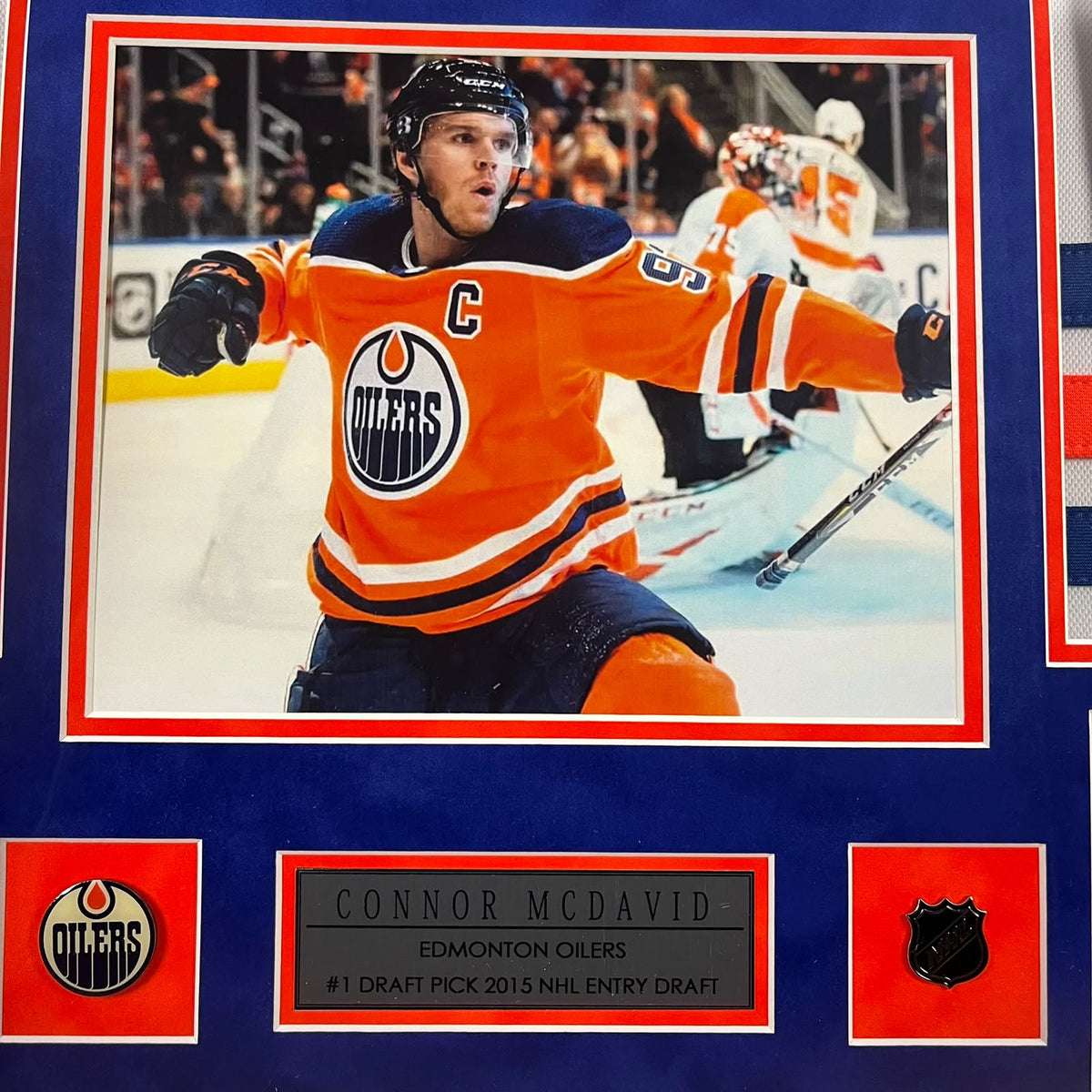 Connor McDavid Signed Jersey Framed