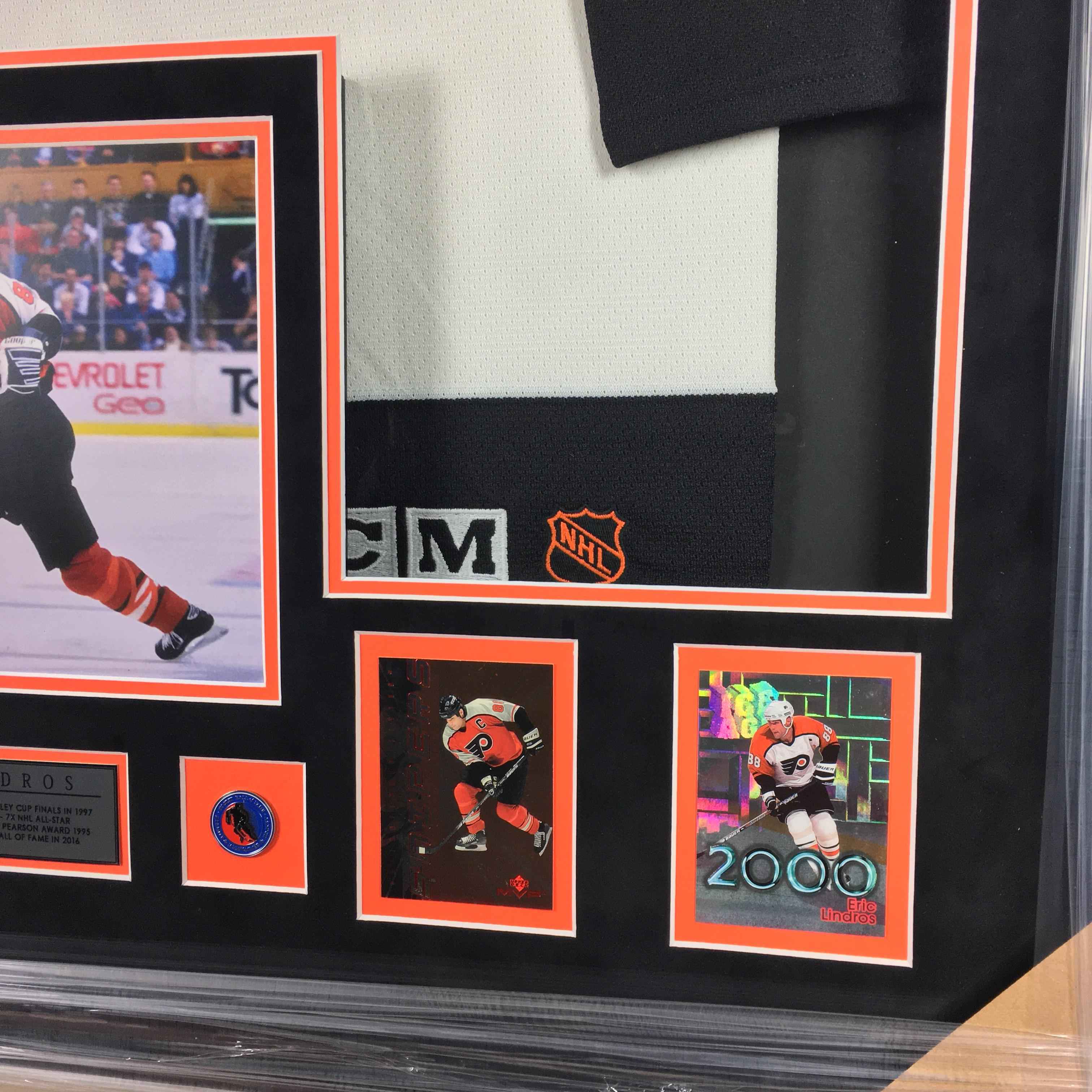 Eric Lindros Signed Jersey Framed