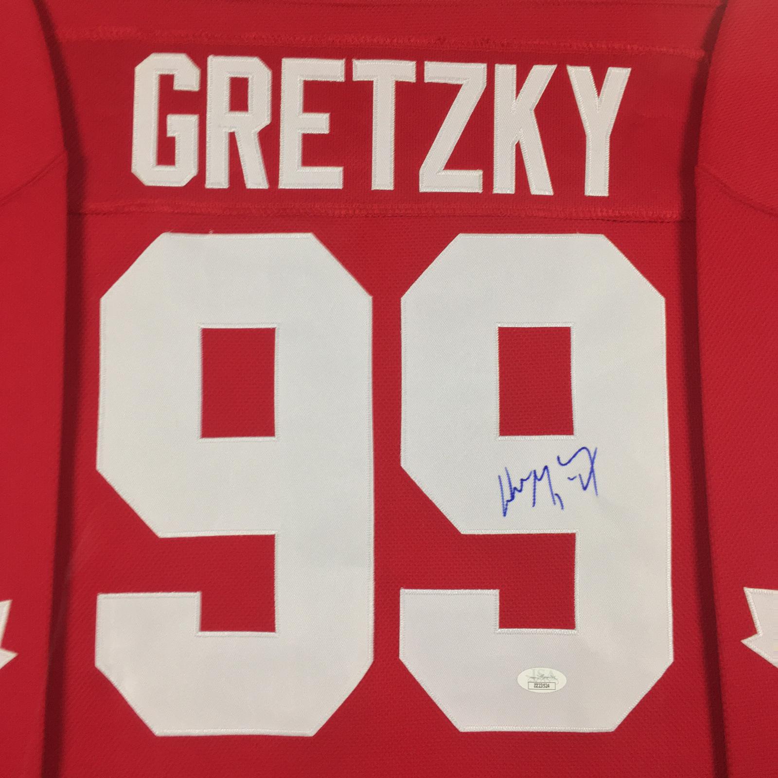 Wayne Gretzky Signed Jersey Framed