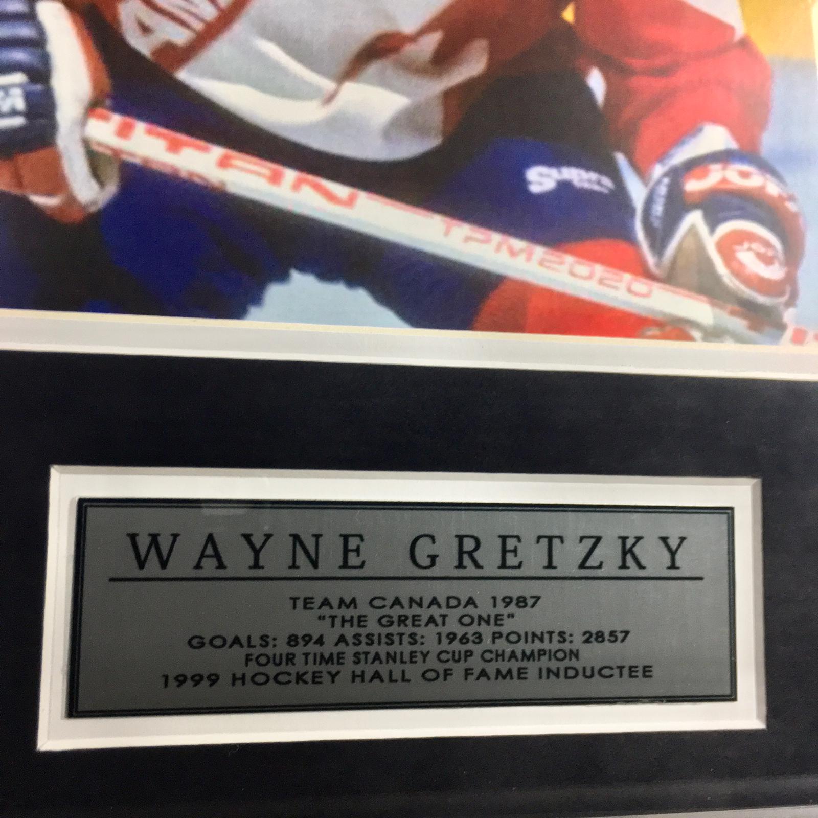 Wayne Gretzky Signed Jersey Framed