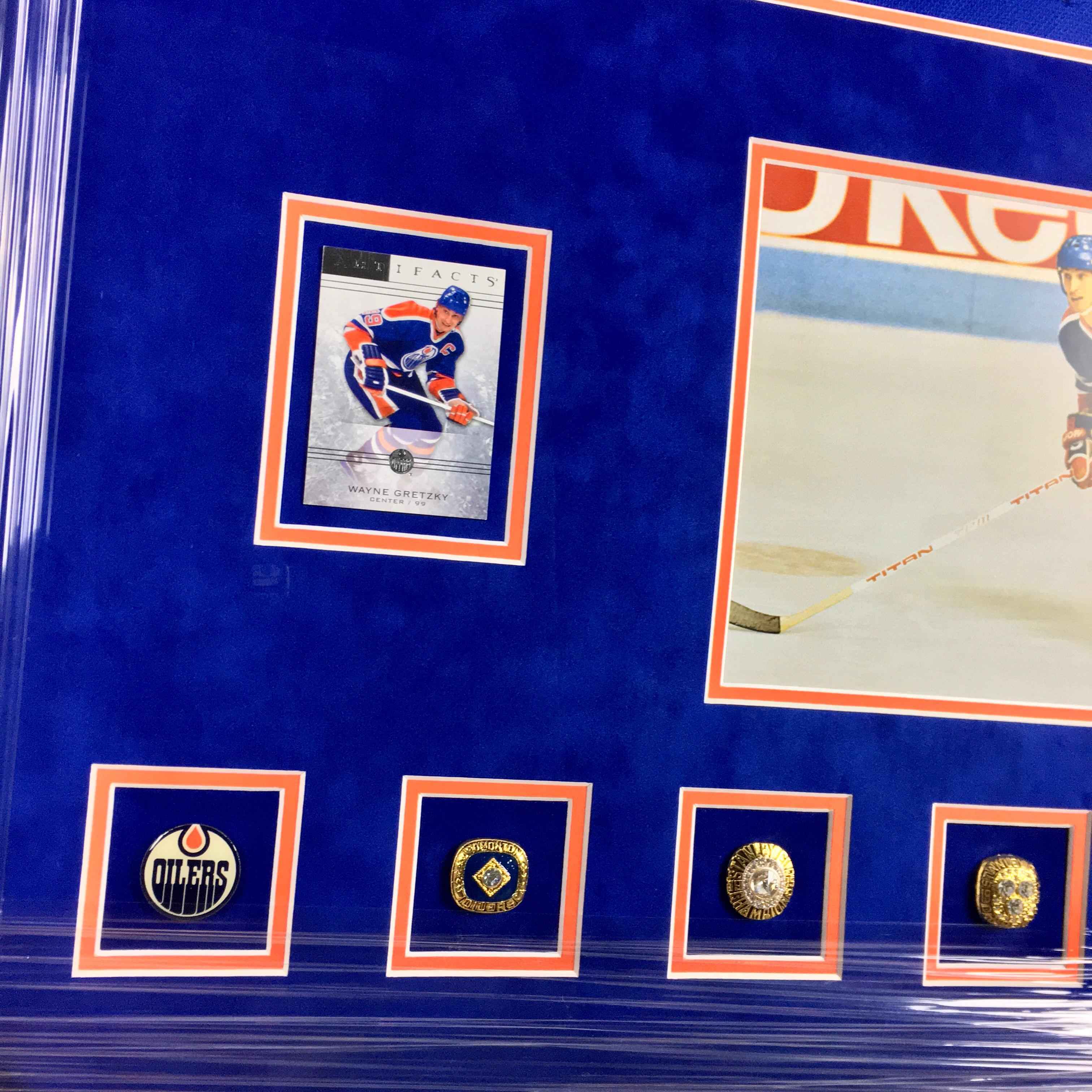 Wayne Gretzky Signed Jersey Framed