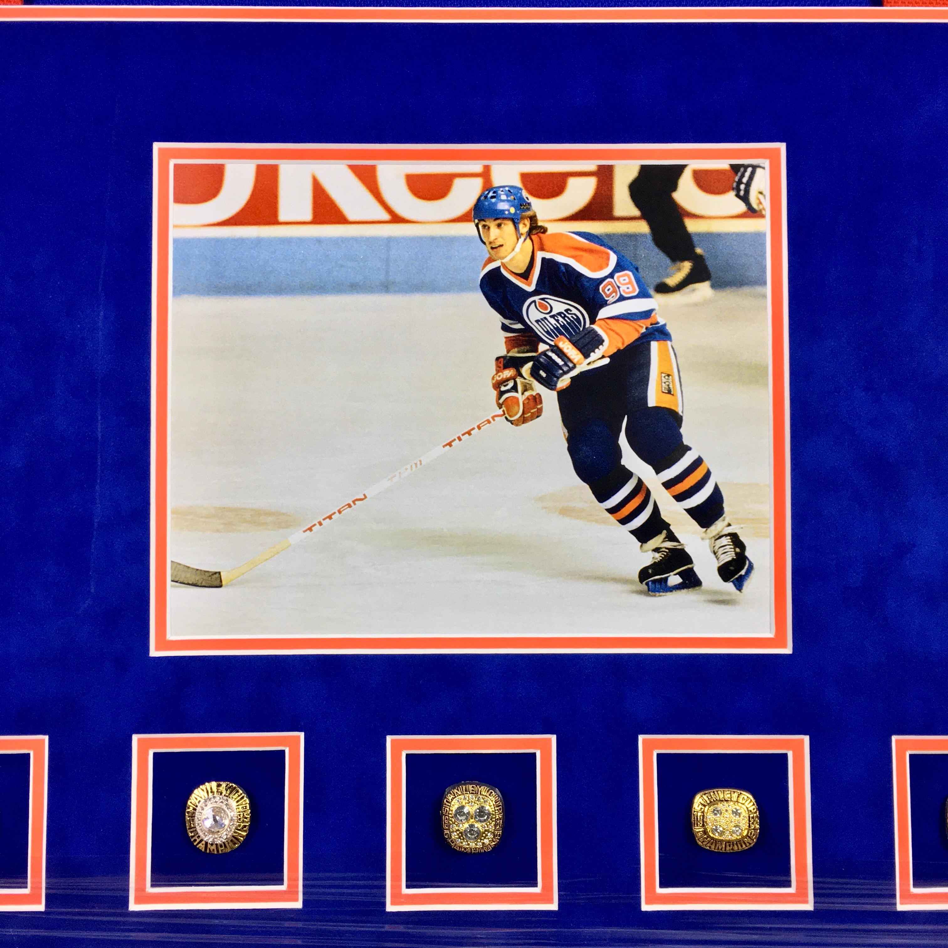 Wayne Gretzky Signed Jersey Framed