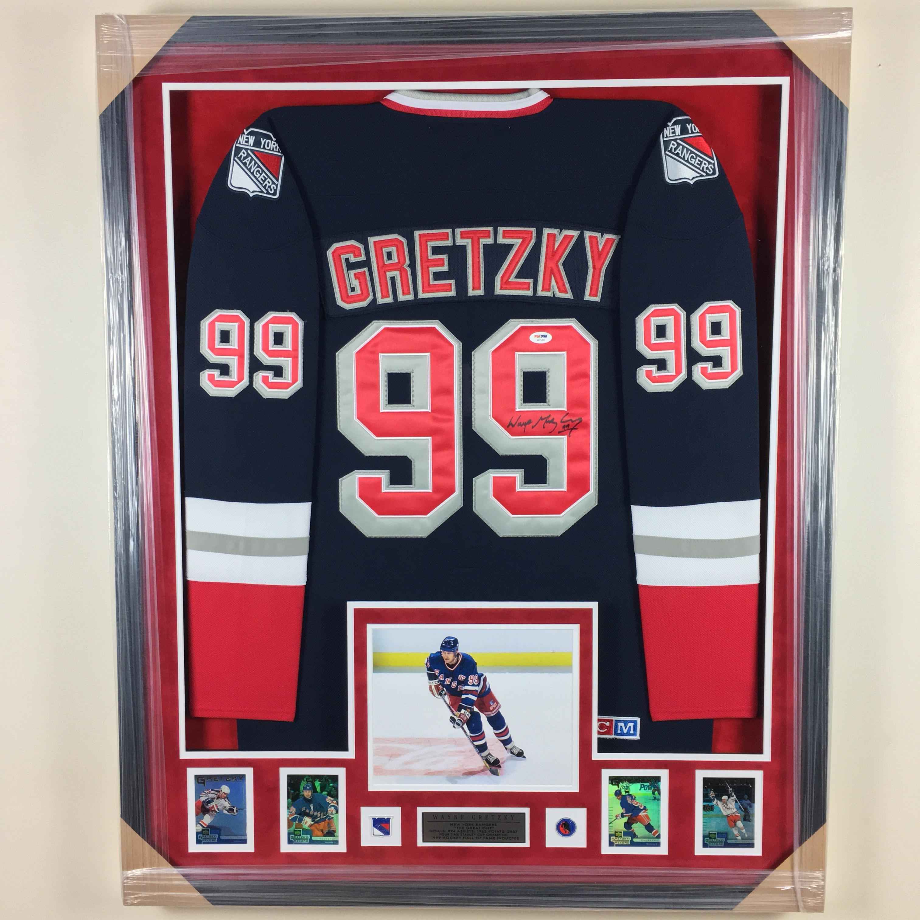 Wayne Gretzky Signed Jersey Framed