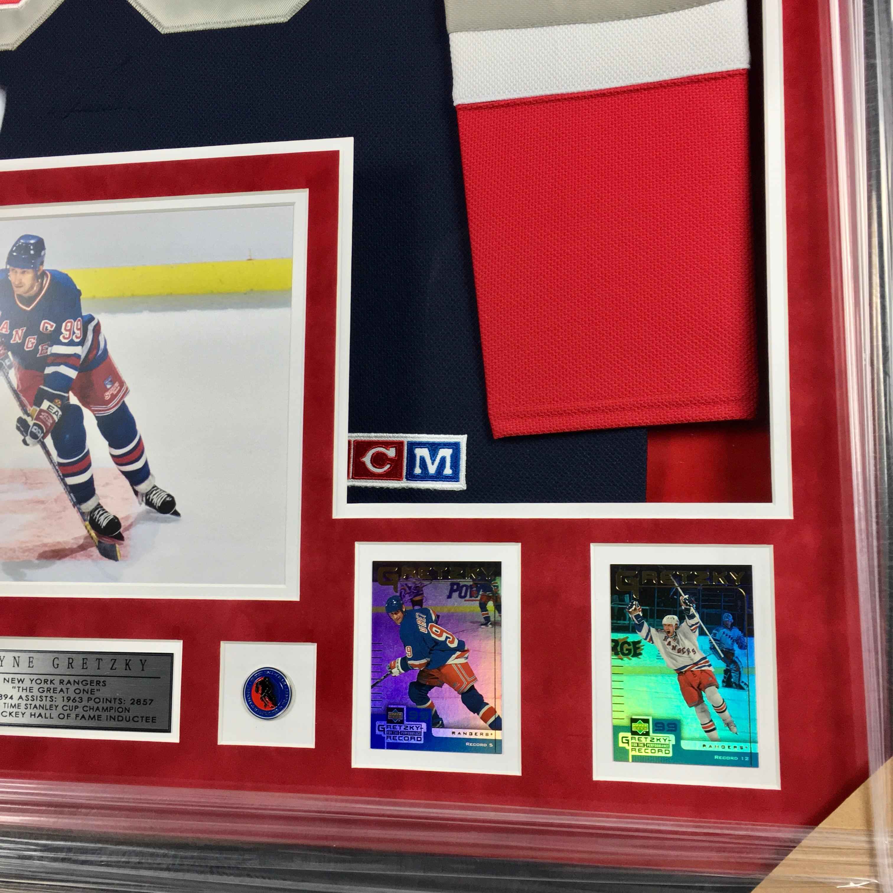 Wayne Gretzky Signed Jersey Framed