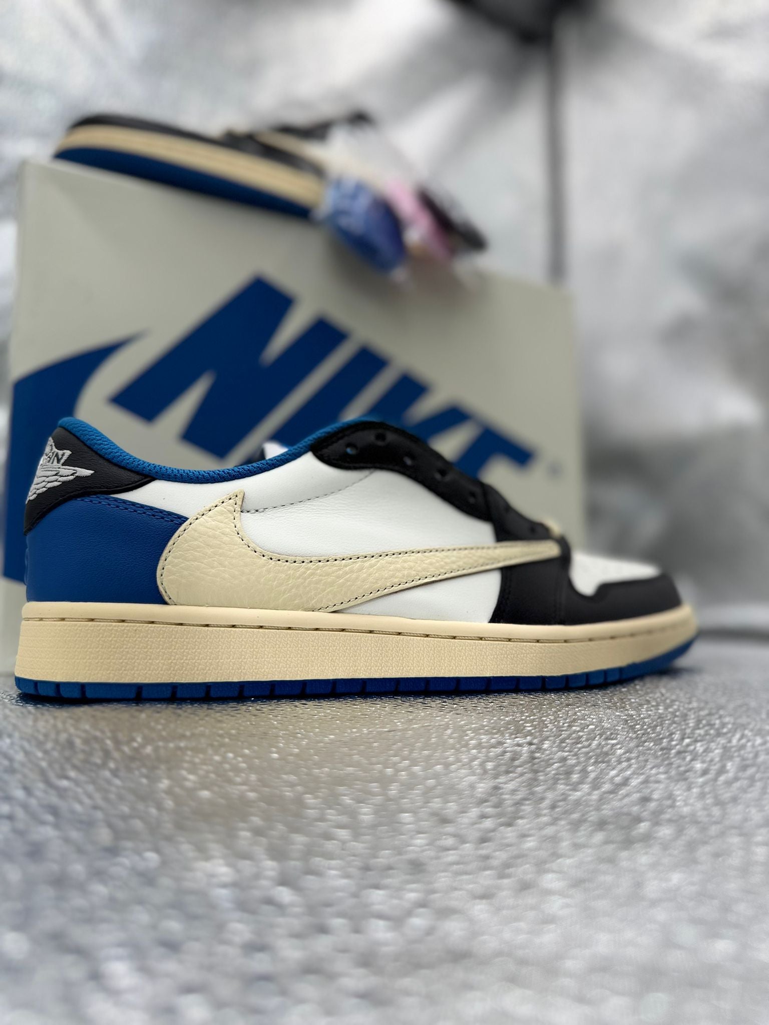 Travis Scott Air Jordan 1 Low Fragment