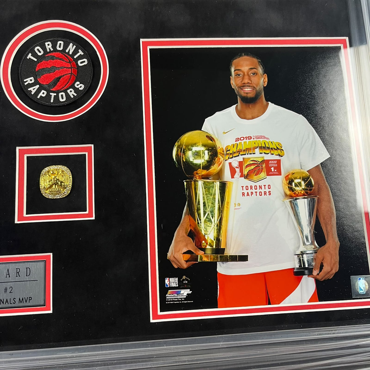 Kawhi Leonard Signed Jersey Framed