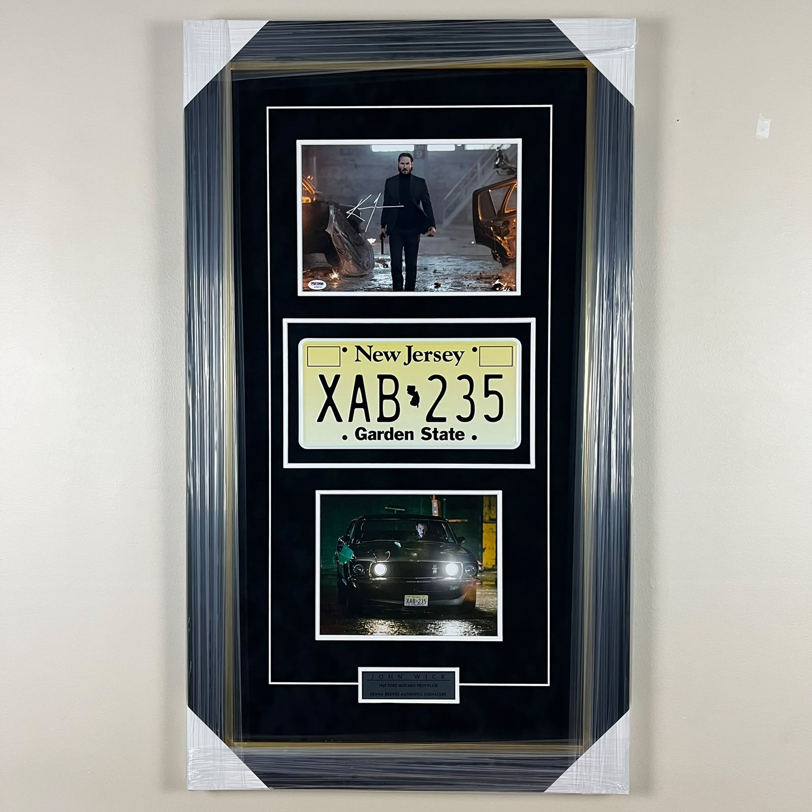 Keanu Reeves Signed Photo Framed