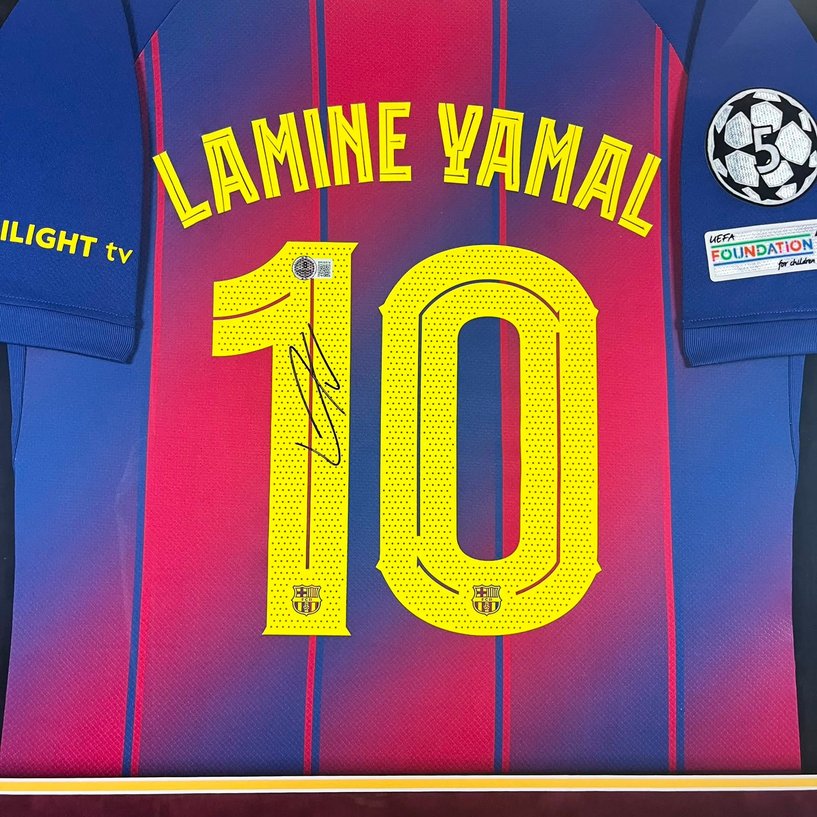 Lamine Yamal Signed Jersey Framed