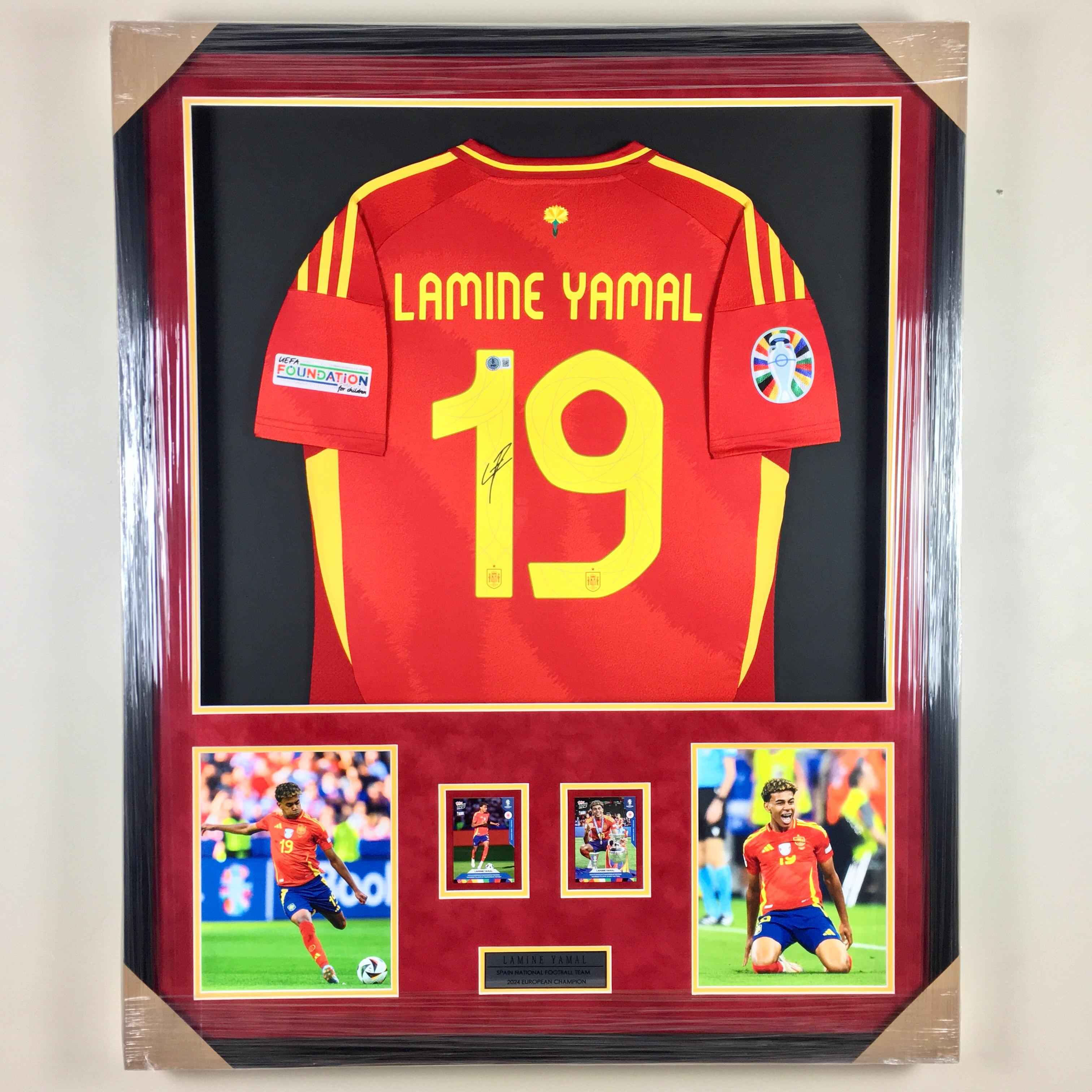 Lamine Yamal Signed Jersey Framed