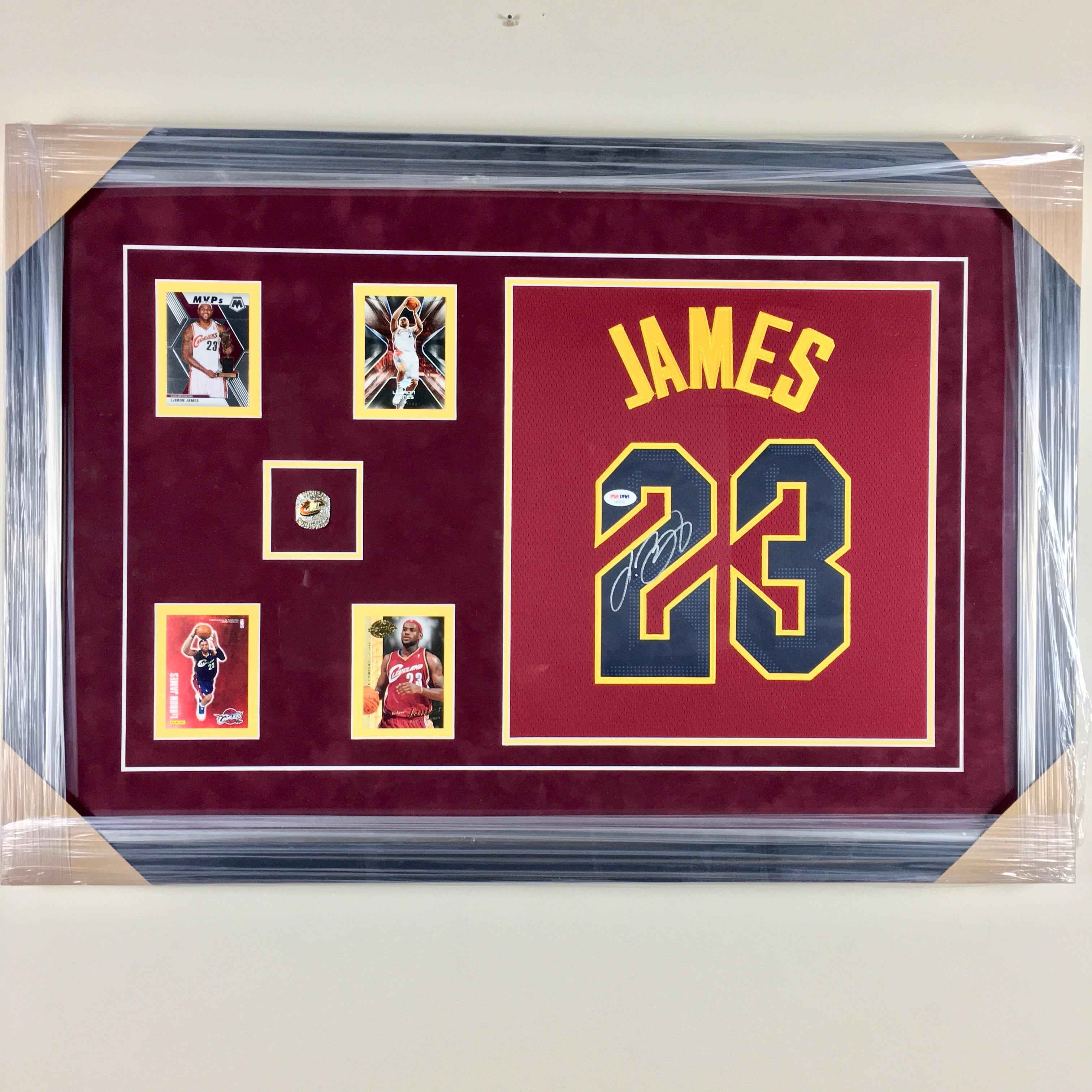 LeBron James Signed Jersey Framed