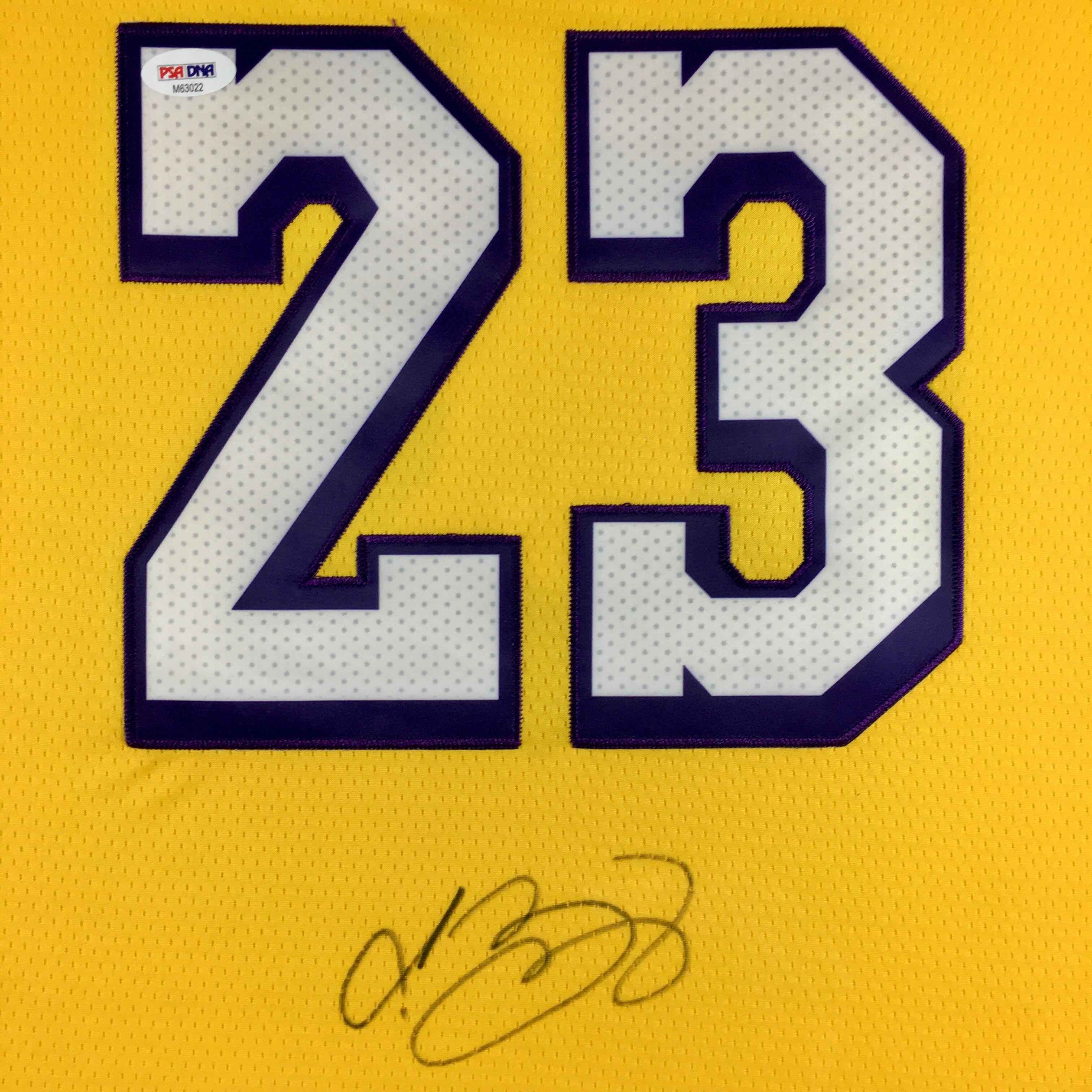 LeBron James Signed Jersey Framed
