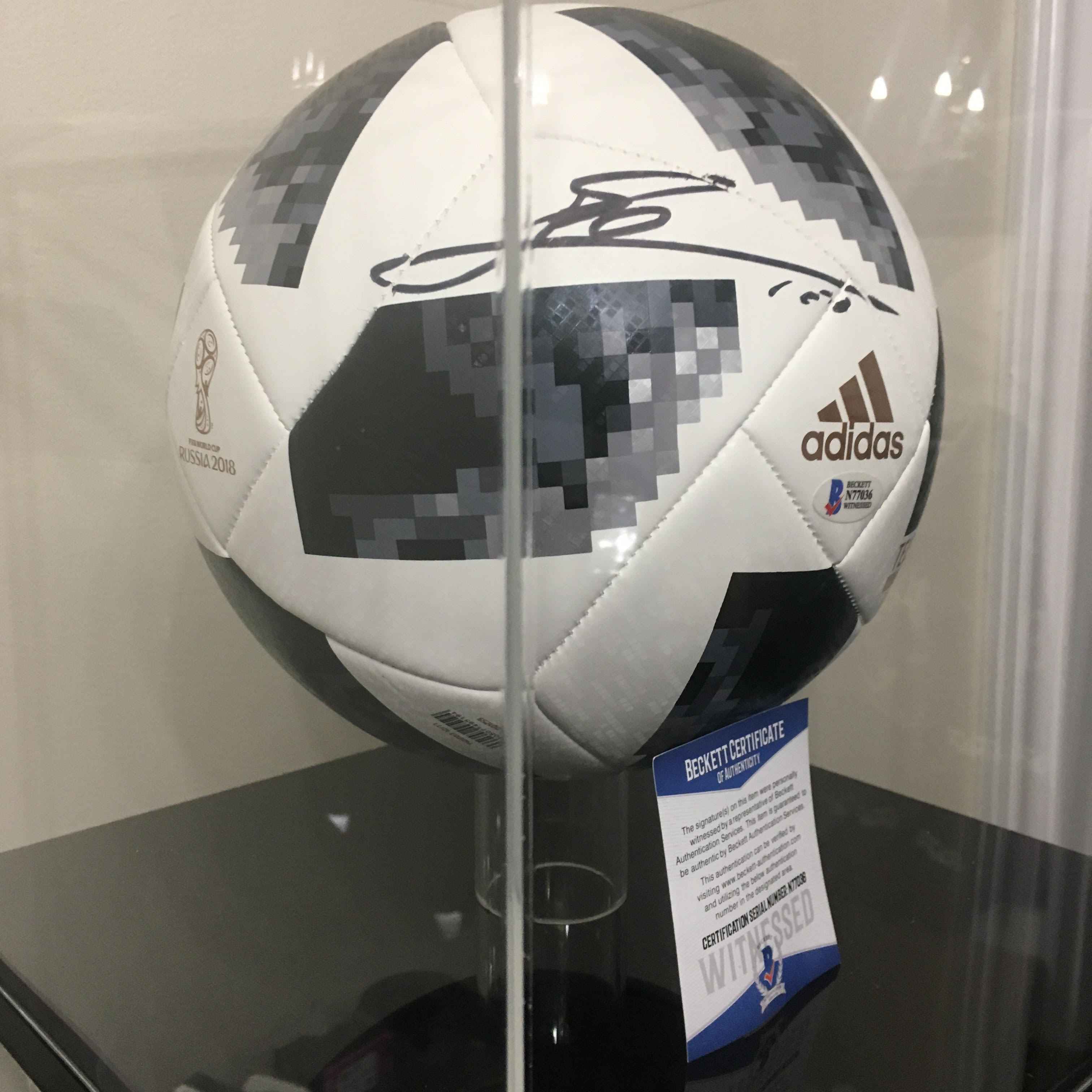 Lionel Messi Signed Soccer Ball