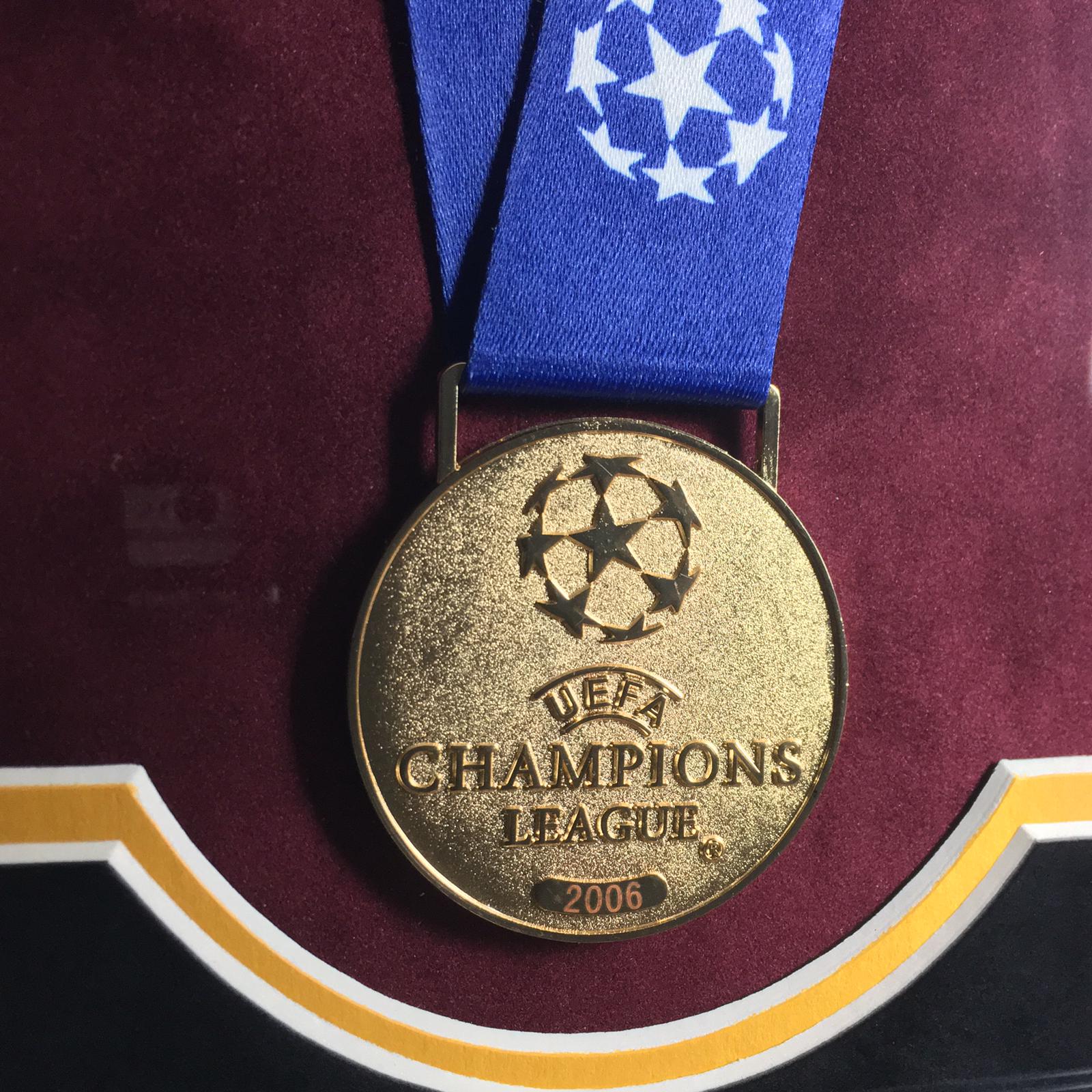 Lionel Messi Signed Jersey Framed