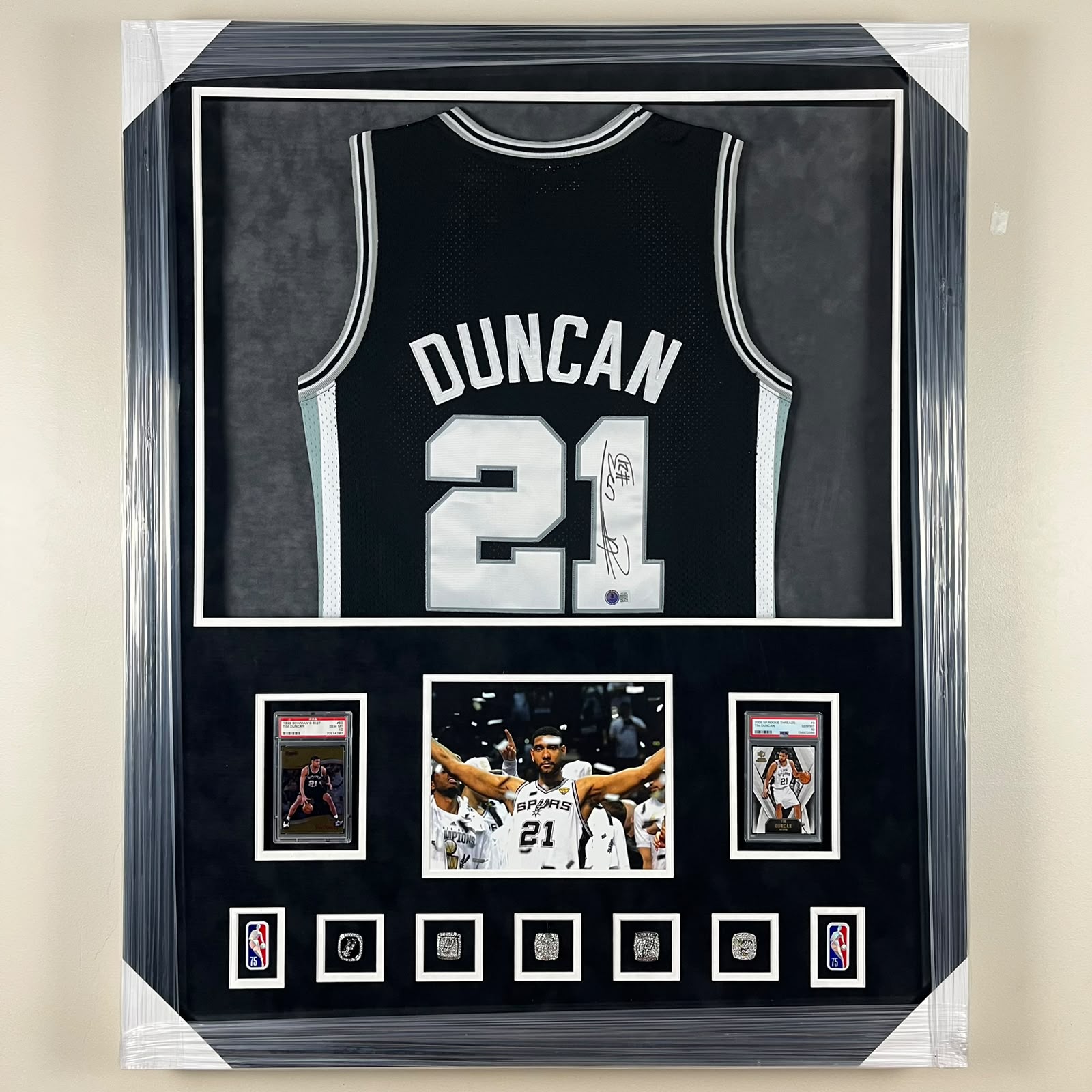 Tim Duncan Signed Jersey Framed